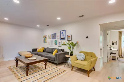 5608 Cougar Drive #117, Austin, TX 78745 - Photo 4