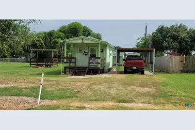 1007 W Dallas Avenue, Seadrift, TX 77983 - Photo 2