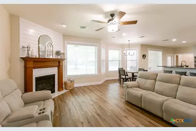 101 Legend Drive, Victoria, TX 77904 - Photo 10