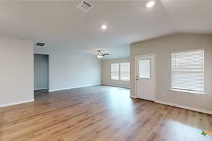 229 Dora Dr, Killeen, TX 76549 - Photo 8