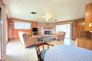 518 N San Patricio St, Goliad, TX 77963 - Photo 4