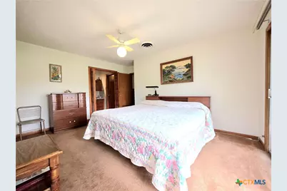 518 N San Patricio Street, Goliad, TX 77963 - Photo 10