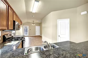 1048 Lilac Wind, New Braunfels, TX 78130 - Photo 6