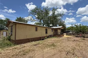 2 Skylark Dr, Martindale, TX 78655 - Photo 4