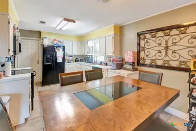 206 Fleetwood Drive, Victoria, TX 77901 - Photo 8