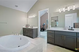 1925 Luna St, New Braunfels, TX 78132 - Photo 6
