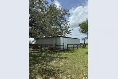 627 Ochoa, Nordheim, TX 78141 - Photo 8