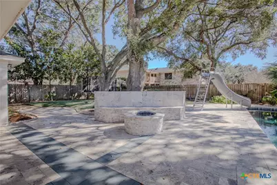 303 Turtle Rock Drive, Victoria, TX 77904 - Photo 36