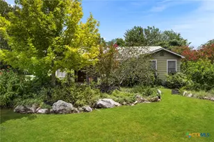1521 S Mesquite Ave, New Braunfels, TX 78130 - Photo 28