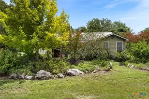 1521 S Mesquite Ave, New Braunfels, TX 78130 - Photo 44