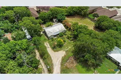 1521 S Mesquite Avenue, New Braunfels, TX 78130 - Photo 38