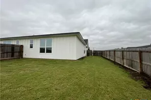 318 Dolphin Dr, Temple, TX 76501 - Photo 16