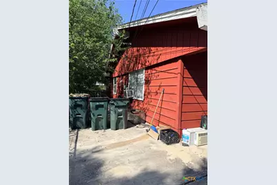 1114 Reyes Street, San Marcos, TX 78666 - Photo 2