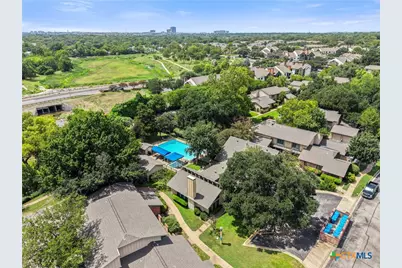 9622 Covey Bridge Ln, Austin, TX 78758 - Photo 32