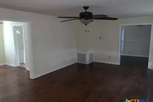 1518 S 37th St, Temple, TX 76504 - Photo 2