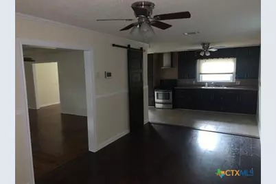 1518 S 37th Street, Temple, TX 76504 - Photo 4