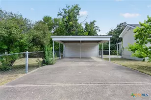 1518 S 37th St, Temple, TX 76504 - Photo 8