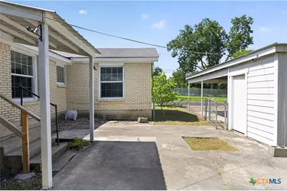1518 S 37th Street, Temple, TX 76504 - Photo 4
