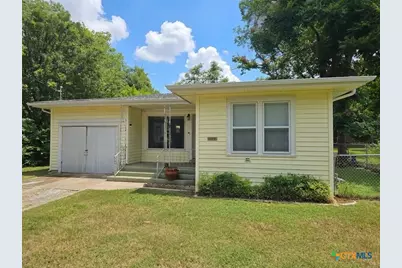 972 Booneville Avenue, New Braunfels, TX 78130 - Photo 1