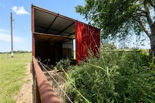 4526 E State Hwy 111, Yoakum, TX 77995 - Photo 20