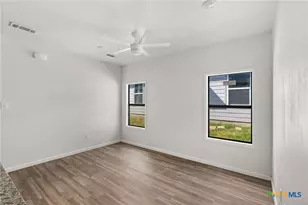 814 S 22nd St, Temple, TX 76501 - Photo 6