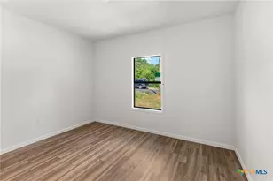 814 S 22nd St, Temple, TX 76501 - Photo 14