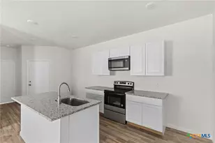 814 S 22nd St, Temple, TX 76501 - Photo 8