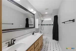273 Shannon Valley Dr, Victoria, TX 77904 - Photo 22
