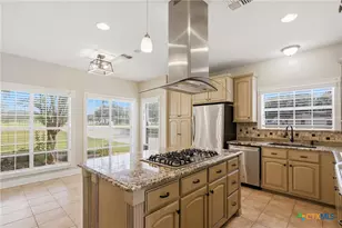 273 Shannon Valley Dr, Victoria, TX 77904 - Photo 4