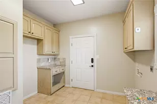 273 Shannon Valley Dr, Victoria, TX 77904 - Photo 14