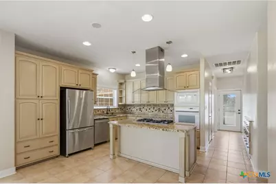 273 Shannon Valley Drive, Victoria, TX 77904 - Photo 10