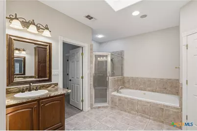 273 Shannon Valley Drive, Victoria, TX 77904 - Photo 6