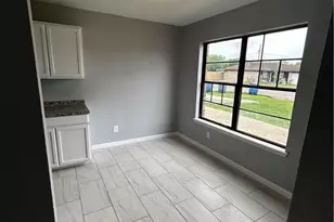1601 Meadowview Dr, Port Lavaca, TX 77979 - Photo 4