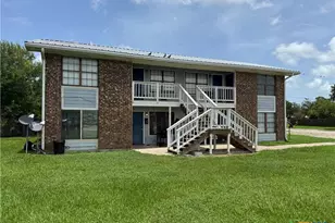 1601 Meadowview Dr, Port Lavaca, TX 77979 - Photo 2