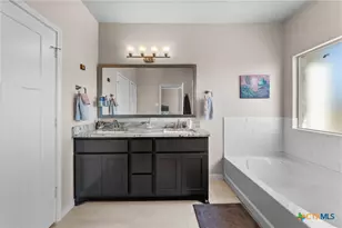 1527 Mountain Crst Cv, Salado, TX 76571 - Photo 18