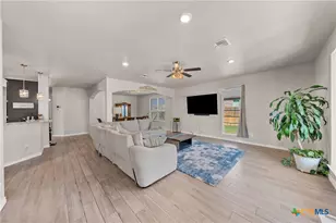 1527 Mountain Crst Cv, Salado, TX 76571 - Photo 2