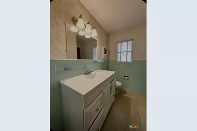 311 Delany Street, Seguin, TX 78155 - Photo 14