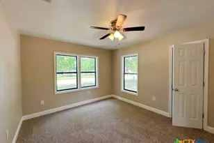 301 N 21st St, Temple, TX 76504 - Photo 36