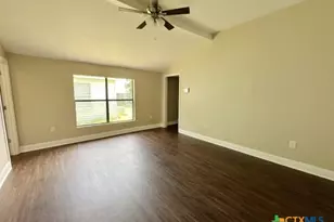 301 N 21st St, Temple, TX 76504 - Photo 32