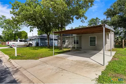 205 Sandra Street, Edna, TX 77957 - Photo 4