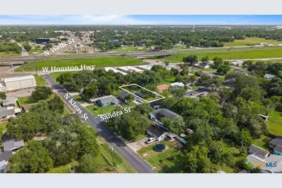205 Sandra Street, Edna, TX 77957 - Photo 20