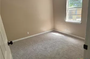909 W Munroe Ave, Temple, TX 76501 - Photo 10