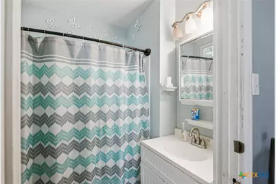 705 W San Antonio Street, Victoria, TX 77901 - Photo 8