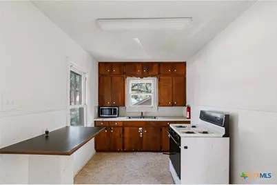 705 W San Antonio Street, Victoria, TX 77901 - Photo 22