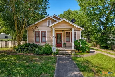 705 W San Antonio Street, Victoria, TX 77901 - Photo 1