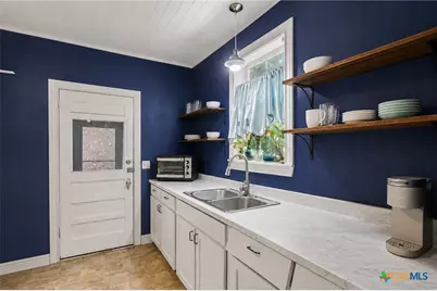 705 W San Antonio Street, Victoria, TX 77901 - Photo 12