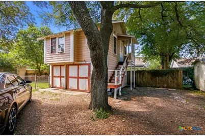 705 W San Antonio Street, Victoria, TX 77901 - Photo 20