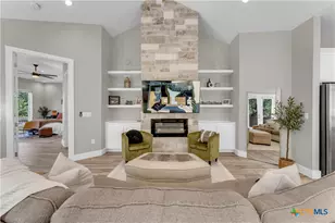 824 Woodland Hills Dr, Marble Falls, TX 78654 - Photo 18