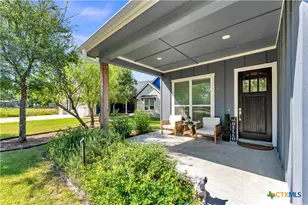 824 Woodland Hills Dr, Marble Falls, TX 78654 - Photo 2