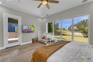 824 Woodland Hills Dr, Marble Falls, TX 78654 - Photo 20